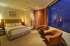 Отель Quality Plaza Hotel Makassar  Макассар